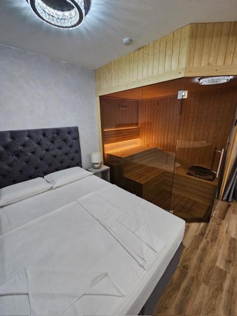 Olympic Wellness & Spa Hotel Belgrad Dış mekan fotoğraf